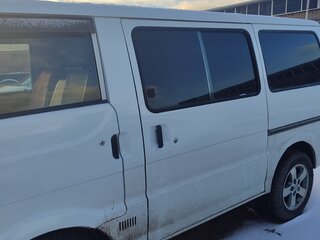 2000 Mitsubishi Delica Van IV, белый, 550000 рублей, вид 4