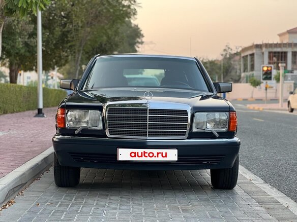 1989 Mercedes-Benz S-Класс 560 II (W126) Рестайлинг, синий, 7000000 рублей - вид 3