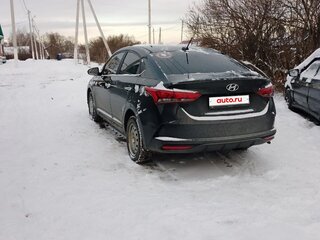 2024 Solaris HS, чёрный, 2600000 рублей, вид 3