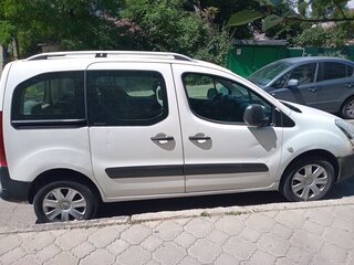 2012 Citroen Berlingo II, белый, 550000 рублей, вид 2