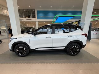 2026 Kia Seltos I Рестайлинг, белый, 3200000 рублей, вид 4