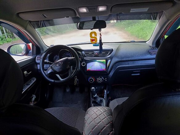 2013 Kia Rio III, красный, 655000 рублей - вид 4