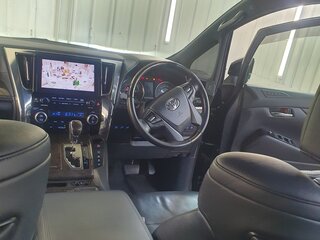 2018 Toyota Alphard III Рестайлинг, чёрный, 4700000 рублей, вид 3