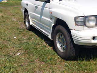 1995 Mitsubishi Pajero II, белый, 870000 рублей, вид 1