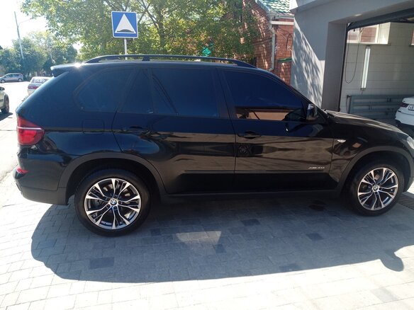2012 BMW X5 30d II (E70) Рестайлинг, чёрный, 2590000 рублей - вид 1