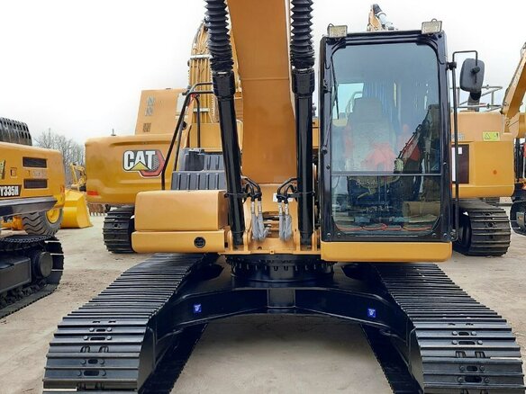 2024 Caterpillar 320 GC, жёлтый, 11560000 рублей