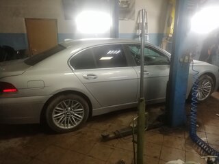 2003 BMW 7 серии 730d IV (E65/E66), серебристый, 850000 рублей, вид 1