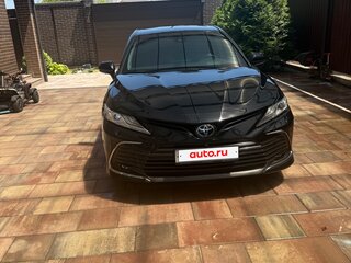 2021 Toyota Camry VIII (XV70) Рестайлинг, чёрный, 3650000 рублей, вид 2