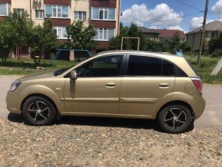2010 Kia Rio II Рестайлинг, зелёный, 475000 рублей, вид 2