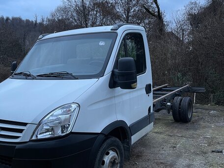 2008 Iveco Daily, белый, 2000000 рублей, вид 3