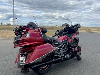 2012 Honda GL 1800 Gold Wing, красный, 2000000 рублей, вид 5
