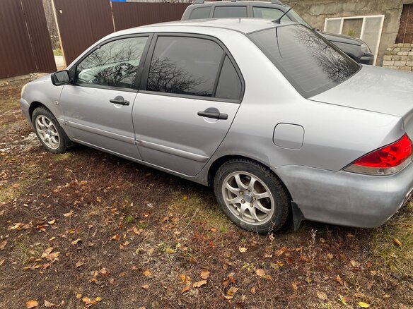 2006 Mitsubishi Lancer IX Рестайлинг, серебристый, 260000 рублей - вид 1