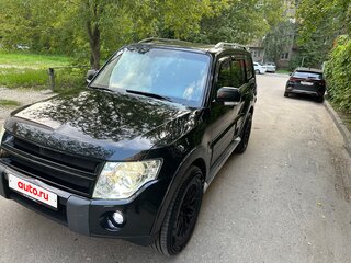 2010 Mitsubishi Pajero IV, чёрный, 1700000 рублей, вид 3
