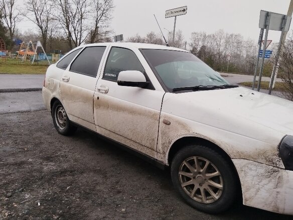 2010 Lada (ВАЗ) Priora I, белый, 250000 рублей - вид 3