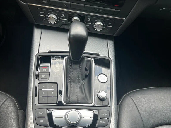 2016 Audi A6 IV (C7) Рестайлинг, чёрный, 2700000 рублей - вид 5
