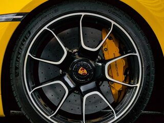2020 Porsche 911 Turbo S VIII (992), жёлтый, 17500000 рублей, вид 5