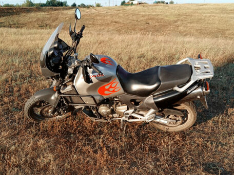 2000 Honda XL1000V Varadero, серебристый, 329999 рублей, вид 2