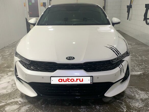 2021 Kia K5 III, белый, 2800000 рублей - вид 1