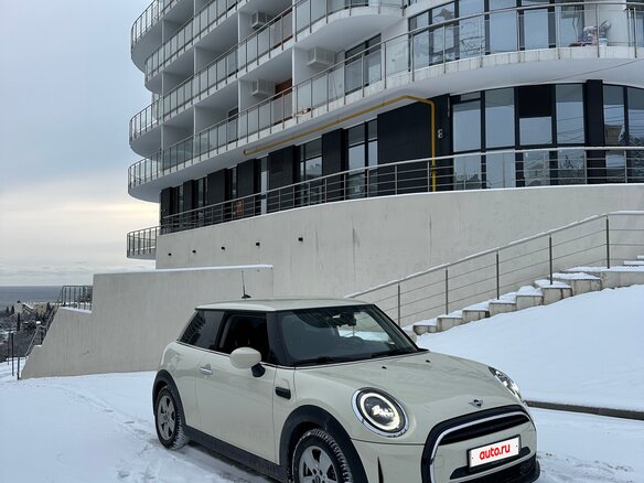 2021 Mini Hatch One III (F55/F56) Рестайлинг 2, белый, 2800000 рублей - вид 6