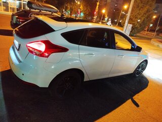 2017 Ford Focus III Рестайлинг, белый, 1300000 рублей, вид 4