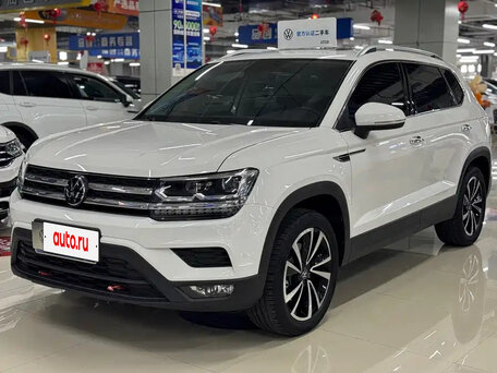 Volkswagen Tharu I