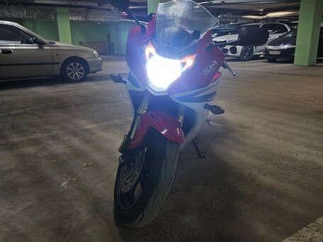 2011 Honda CBR 600F, красный, 670000 рублей, вид 4