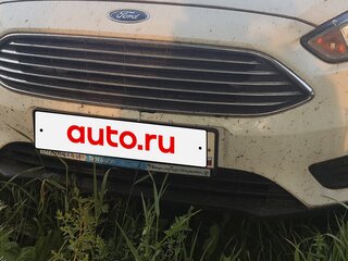 2017 Ford Focus III Рестайлинг, белый, 900000 рублей, вид 4