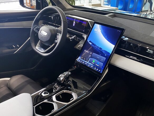 2026 Geely Atlas II, зелёный, 3449990 рублей - вид 8
