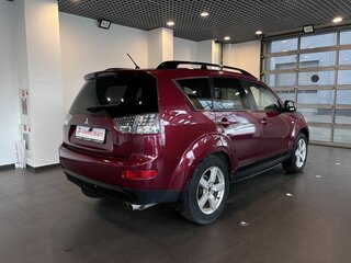 2007 Mitsubishi Outlander II, красный, 681000 рублей, вид 3