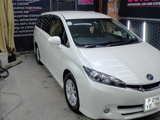 2011 Toyota Wish II, белый, 1550000 рублей, вид 3