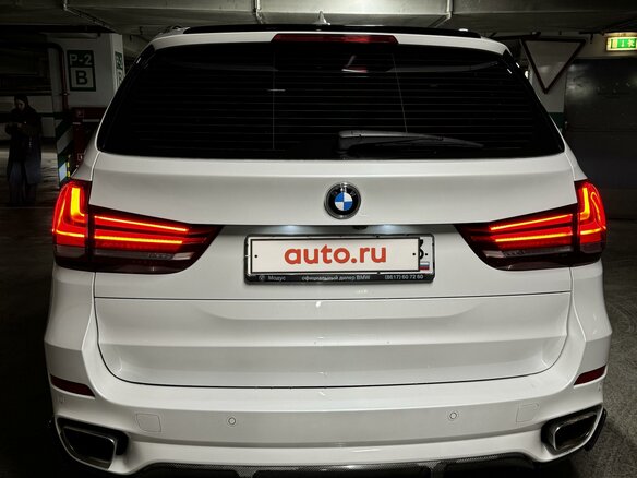 2017 BMW X5 30d III (F15), белый, 6450000 рублей - вид 4