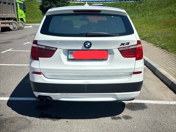 2011 BMW X3 28i xDrive II (F25), белый, 1050000 рублей - вид 2