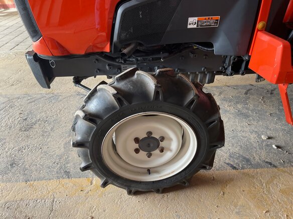 2018 Kubota L215, красный, 1520000 рублей - вид 3
