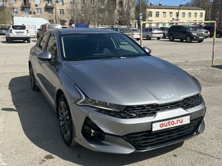 2022 Kia K5 III, серый, 3550000 рублей, вид 2