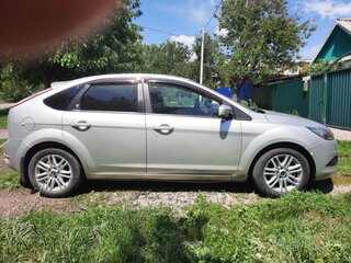 2008 Ford Focus II Рестайлинг, серебристый, 730000 рублей, вид 3
