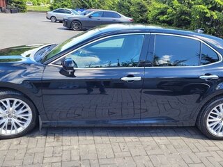 2018 Toyota Camry VIII (XV70), чёрный, 3250000 рублей, вид 4
