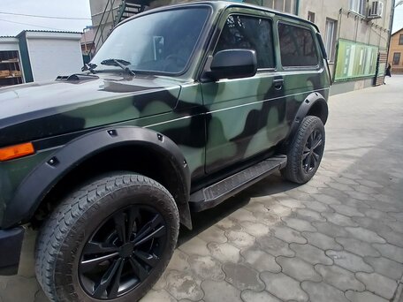 2019 Lada (ВАЗ) 2121 (4x4) Urban I Рестайлинг (2020), зелёный, 900000 рублей, вид 2