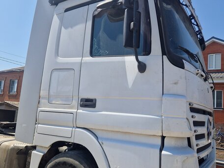 2003 Mercedes-Benz Actros, белый, 2000000 рублей, вид 2