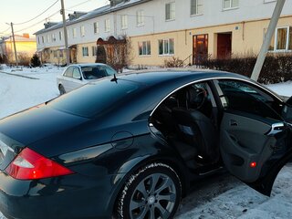 2005 Mercedes-Benz CLS 500 I (C219), чёрный, 1900000 рублей, вид 2