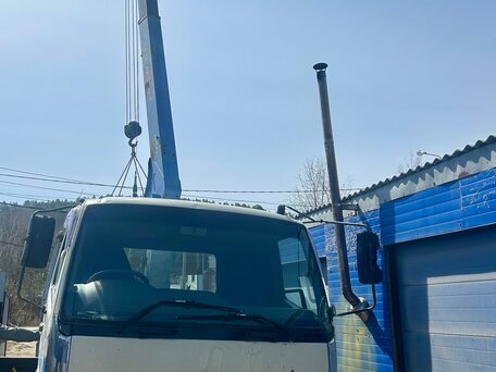 2000 Fuso (Mitsubishi) Fighter, серебристый, 3000000 рублей, вид 1