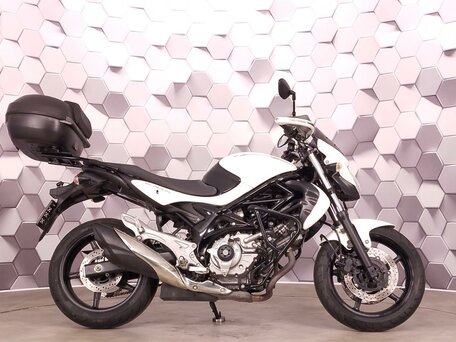 2013 Suzuki SFV 650 Gladius, белый, 449000 рублей, вид 3