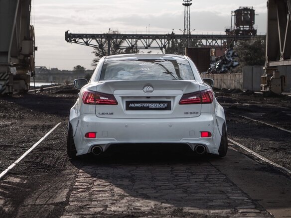 2008 Lexus IS 300 II Рестайлинг, белый - вид 3