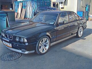 1992 BMW M5 II (E34), чёрный, 6000000 рублей, вид 3