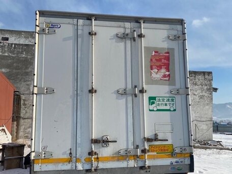 2007 Isuzu Elf (N-series), белый, 2200000 рублей, вид 4