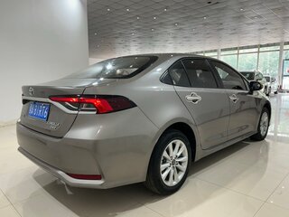 2023 Toyota Corolla XII (E210), золотистый, 1500000 рублей, вид 4
