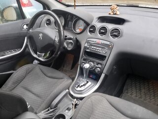 2011 Peugeot 308 I Рестайлинг, белый, 570000 рублей, вид 4