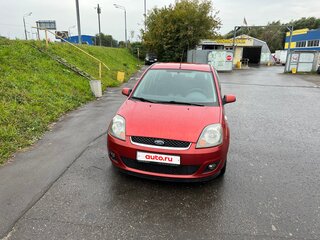 2006 Ford Fiesta Mk5, красный, 425000 рублей, вид 2