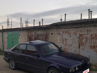 1994 BMW 5 серии 525i III (E34), фиолетовый, 610000 рублей, вид 2