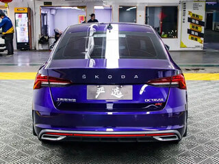 2022 Skoda Octavia IV (A8), фиолетовый, 2290213 рублей, вид 5
