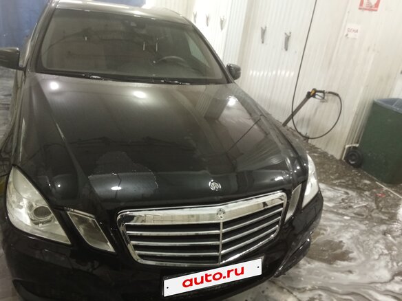 2010 Mercedes-Benz E-Класс 350 IV (W212, S212, C207), чёрный, 1100000 рублей - вид 3